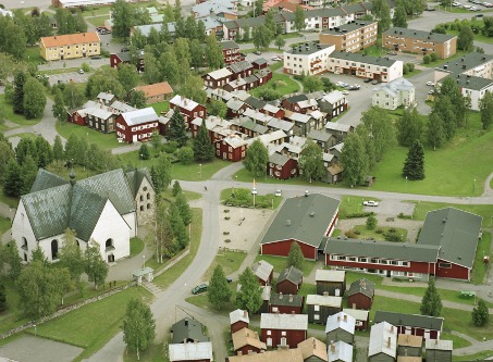 Flygfoto över Öjebyns kyrkstad, 2003